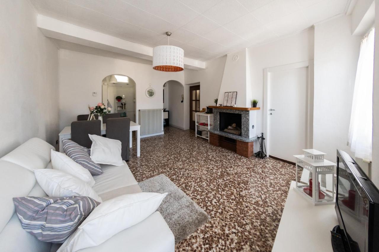 Family Nest Overlooking Lake Como - By Rent All Como Argegno Exterior foto